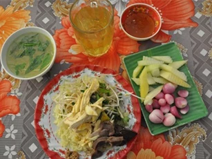 Cơm gà Tam Kỳ, miếng ngon nhớ lâu