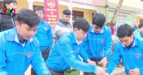 Khai mạc lễ hội bánh chưng xanh vì người nghèo