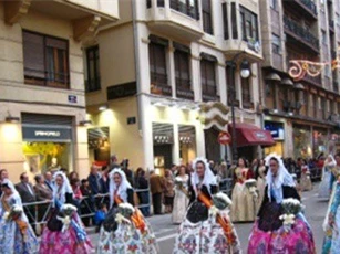 Khám phá Valencia bằng lễ hội Las Fallas