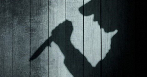 Tài xế taxi đâm hành khách chỉ vì... con hẻm nhỏ