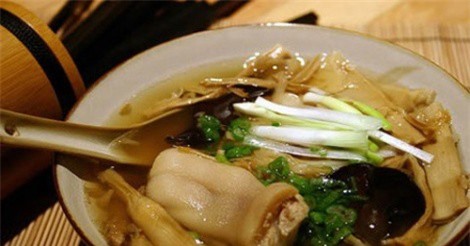 Clip: Hướng dẫn nấu canh măng khô móng giò ngon, mềm, ăn hoài không ngấy