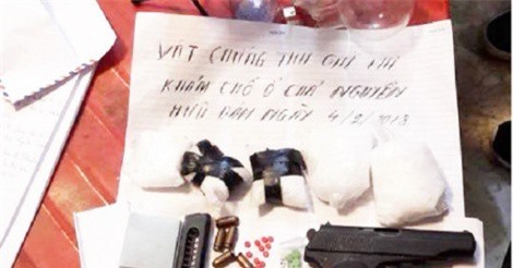 Xây hầm, lắp camera để... buôn "hàng trắng"