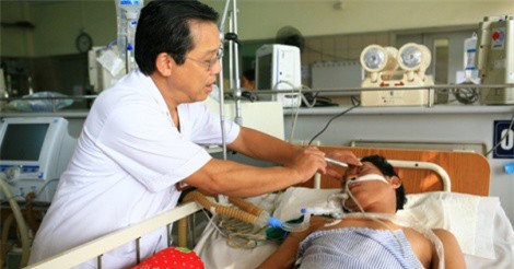 Bị ngộ độc rượu ngày Tết cần xử trí thế nào?