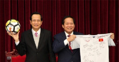 Đấu giá áo thi đấu U23 Việt Nam tặng Thủ tướng, giá khởi điểm 1 tỷ đồng