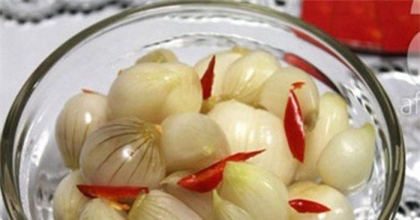 Dưa hành ngày Tết: Món ngon không phải ai cũng ăn được