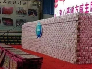 Những kiểu thưởng tết “dở khóc, dở cười” ở Trung Quốc