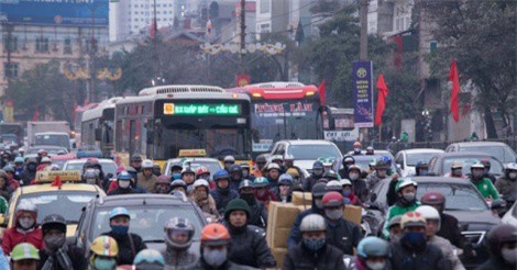 Hà Nội tắc đường nghiêm trọng dịp cận Tết