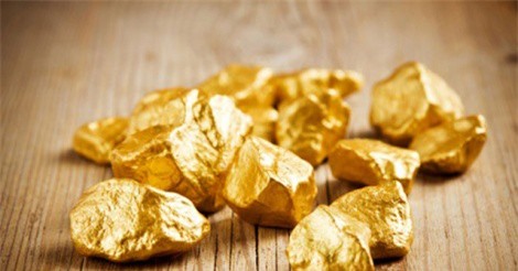 GIÁ VÀNG NGÀY 8/2: Về sát đáy 1 tháng