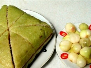 Ăn một chiếc bánh chưng bằng 9 tiếng đi bộ