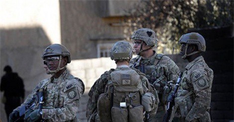 "Mỹ có thể oanh kích bất cứ ai ở Syria"