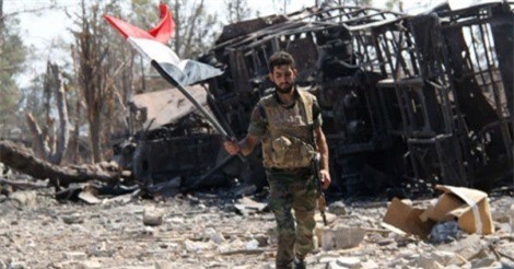 Tiến hành chiến dịch xóa sổ IS tại vùng tam giác, quân đội Syria thắng lớn