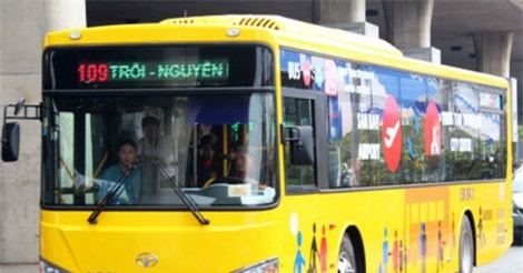 Hai tuyến buýt miễn phí vào sân bay Tân Sơn Nhất dịp Tết