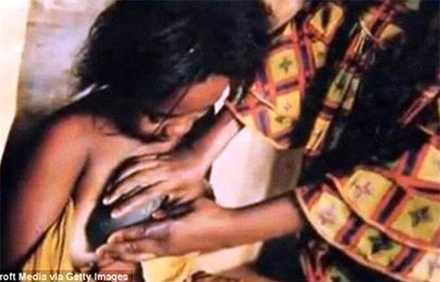 Kinh hãi tục "là ngực" bé gái ở châu Phi