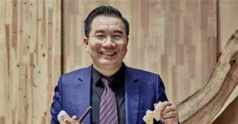 Chân dung chàng nông dân ít học đổi đời thành "ông hoàng đế" chế nội thất