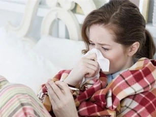 Nguy cơ viêm xoang do uống nhiều bia, rượu