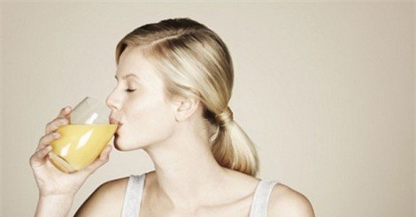 Cách phòng bệnh táo bón trong ngày Tết