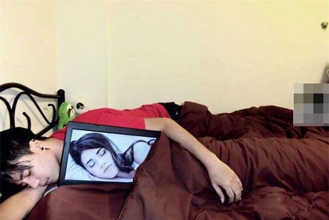 Phì cười với loạt ảnh sống ảo ngày Valentine của "thánh FA"