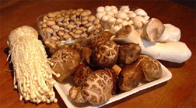 10 loại thực phẩm quen thuộc sẽ trở thành "độc dược" nếu cứ hâm đi hâm lại nhiều lần