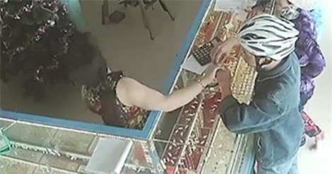 Bến Tre: Vào tiệm vàng cướp nhẫn, nam thanh niên bị bắt cách nơi gây án chưa đầy 1km