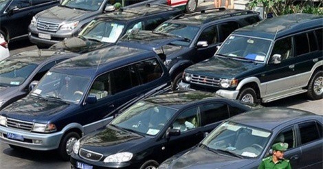 Bộ Tài chính bác đề xuất sắm xe công, yêu cầu Bộ Xây dựng đấu giá khi thanh lý tài sản