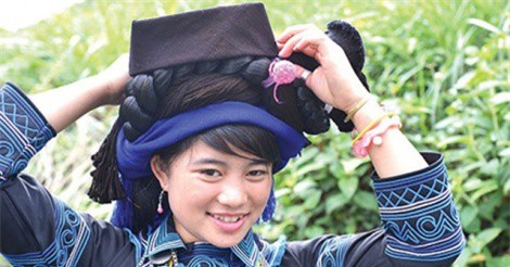 Nét riêng trong trang phục truyền thống của người Hà Nhì