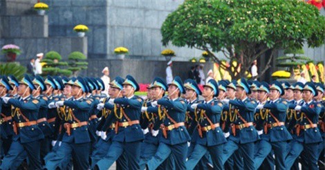 Xây dựng Quân đội “tinh, gọn, mạnh, linh hoạt”, sức chiến đấu ngày càng cao