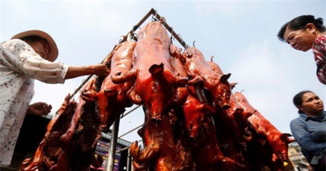 Dân Đông Á xài tiền như nước dịp Tết Nguyên đán