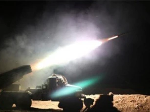 Quân đội Syria ác chiến với phiến quân, loạt tiếng nổ xé màn đêm Damascus