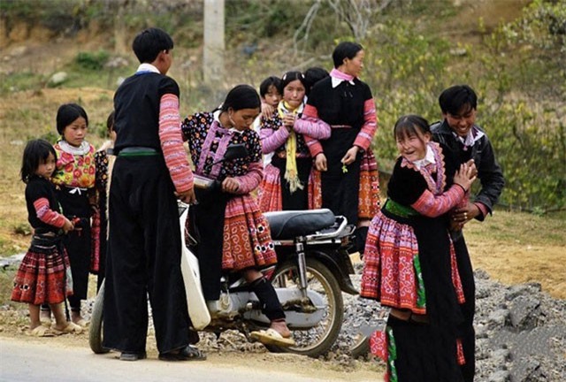 Phong tục hôn nhân của người Mông ở Điện Biên