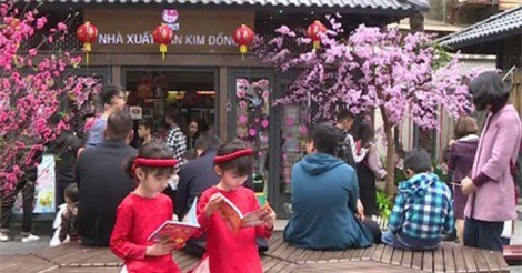 Hà Nội: Khai trương phố sách Xuân Mậu Tuất 2018