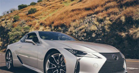 Loạt ôtô nhập “siêu độc” vừa nhập khẩu về Việt Nam