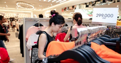 Thương hiệu Việt trước sự đổ bộ của thời trang ‘mì ăn liền’