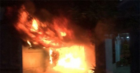 TP.HCM: Mùng 5 Tết, "bà hỏa' thiêu rụi căn nhà hai tầng vắng chủ