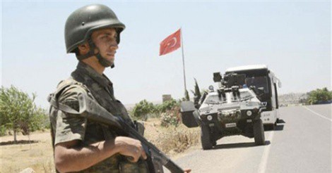 Dân quân Syria tiến vào Afrin đè bẹp quân đội Thổ Nhĩ Kỳ