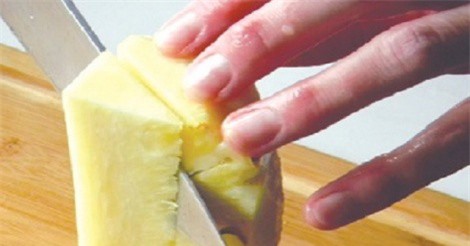 Lý do bạn không nên bỏ lõi khi ăn dứa