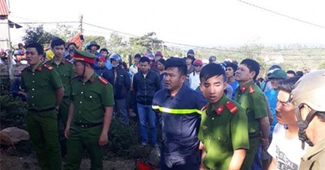 Đắk Lắk: Công an phá cửa giải cứu 2 cháu bé bị nhốt trong nhà gần 10 ngày