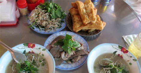 Về Hậu Giang ăn cháo lòng Cái Tắc