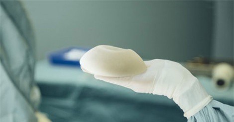 Một bang ở Ấn Độ phẫu thuật nâng ngực miễn phí cho người nghèo