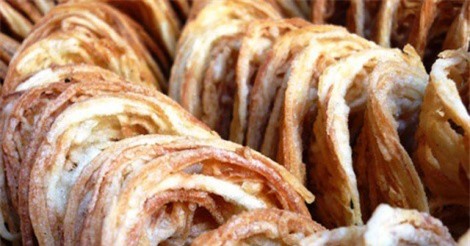 Về Phan Thiết đừng quên thưởng thức bánh rế giòn rụm