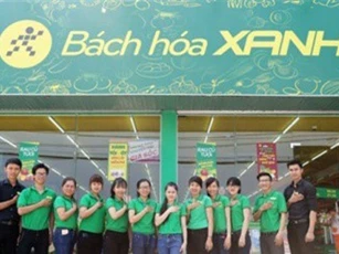 Thế Giới Di Động sử dụng robot làm nhân viên giữ xe ở Bách Hóa Xanh