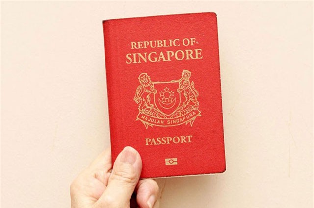 10 quốc gia có tấm hộ chiếu "quyền lực" nhất thế giới: Đức bị Hàn Quốc và Singapore vượt mặt