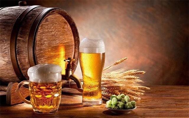 Bật mí đến bạn mẹo làm đẹp với bia hiệu quả