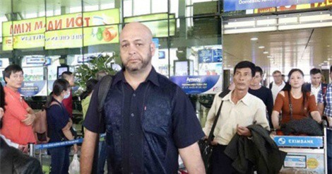 Bi hài chuyện võ sư Flores chê Tuấn “Hạc” "trốn như chuột"