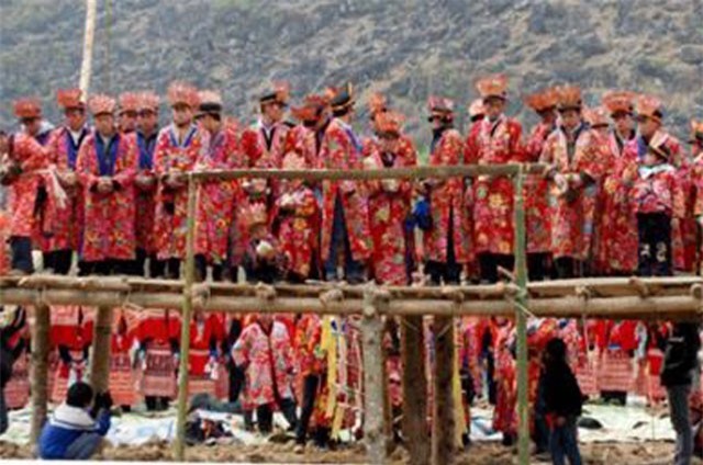 Đặc sắc điệu múa bắt ba ba của người Dao đỏ