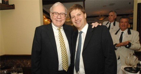 Bài học rút ra từ bữa ăn trưa cùng Warren Buffett