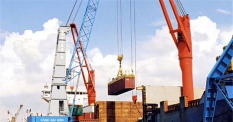 Tổng trị giá xuất nhập khẩu hàng hóa giảm 35,7% trong tháng 2