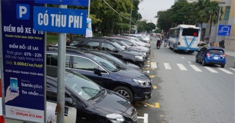 TPHCM: Thu phí đậu xe ôtô dưới lòng đường dự kiến cao nhất 40.000 đồng/giờ