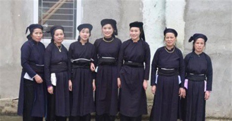 Tục cắm “bâu phật” của người Tày ở Cao Bằng