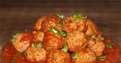 Chuẩn bị bữa sáng nhanh gọn, tiện lợi với món xíu mại sốt cà chua cực đơn giản