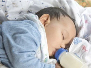 Người mẹ trầm cảm gây ra cái chết cho con trai 5 tháng tuổi